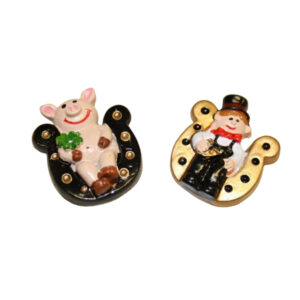 Hufeisen flach mit Schwein oder Rauchfangkehrer