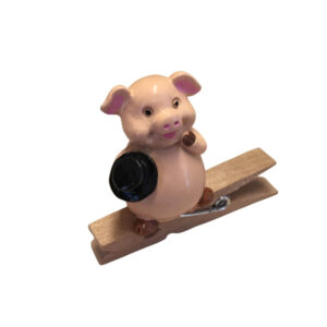 Schweinchen mit Hut auf Kluppe