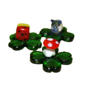 Miniglücksbringer auf Kleeblatt sort.