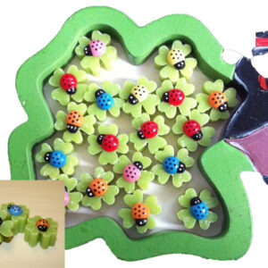 Box mit Kleeblättern aus Schafmilchseife (85602)